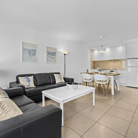 Casahost Bastian Boutique II Seaview Apartment Costa Teguise Luaran gambar
