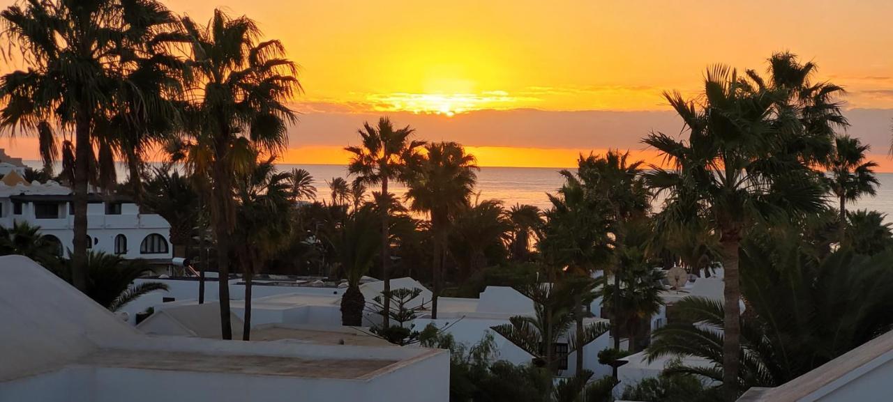 Casahost Bastian Boutique II Seaview Apartment Costa Teguise Luaran gambar