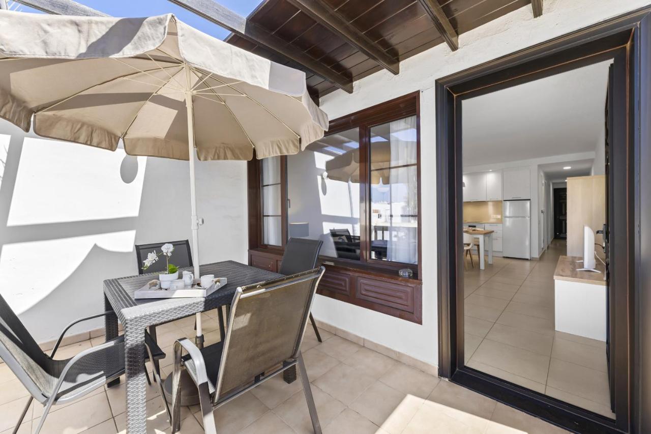 Casahost Bastian Boutique II Seaview Apartment Costa Teguise Luaran gambar