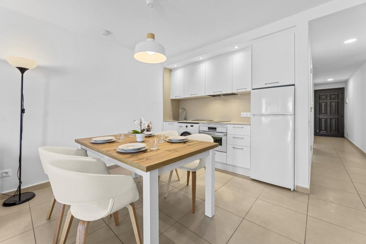 Casahost Bastian Boutique II Seaview Apartment Costa Teguise Luaran gambar